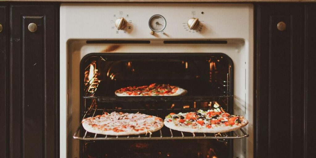 How does a combi microwave oven work? Combi Oven